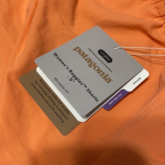 Patagonia 5” Women’s Baggie Shorts Orange Sz M - Picture 2 of 4
